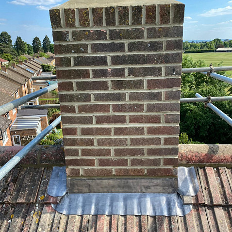 chimney breast leak, chimney crown leak, chimney flashing leak, chimney leaking repair, chimney leaning